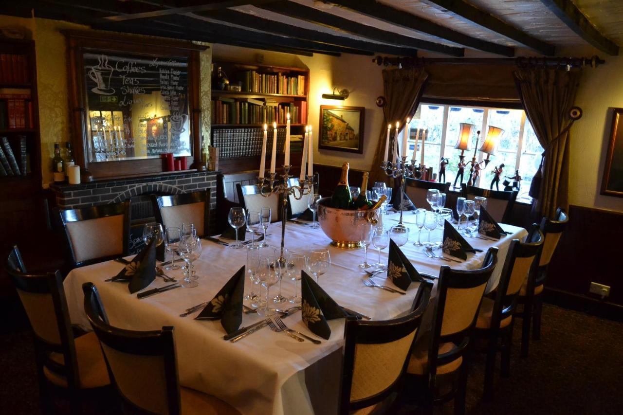 The Royal Arms Hotel Sutton Cheney Dış mekan fotoğraf